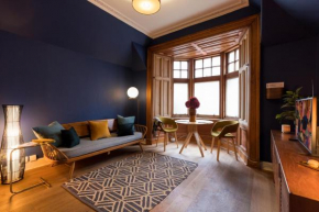 JOIVY 1-bed cottage with garden and parking, pet friendly